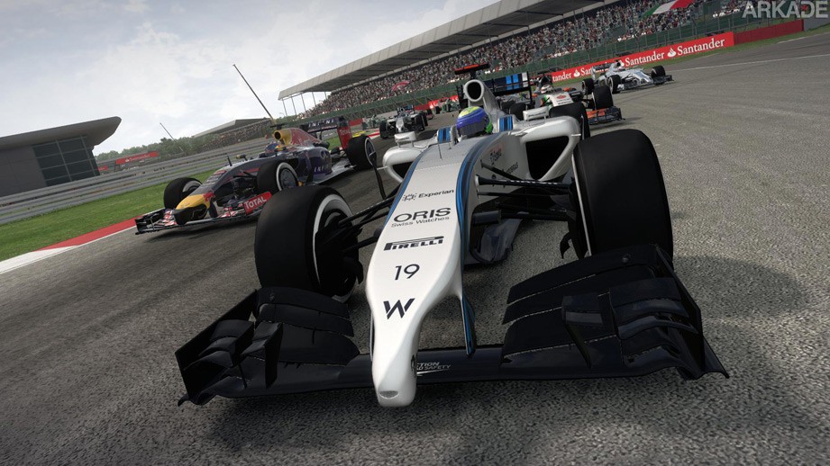 Análise Arkade: F1 2014 engata uma marcha para a frente e duas para trás, mas ainda diverte.