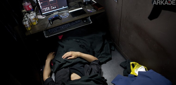Tribuna Arkade: Documentário mostra a vida de japoneses que moram em cyber cafés