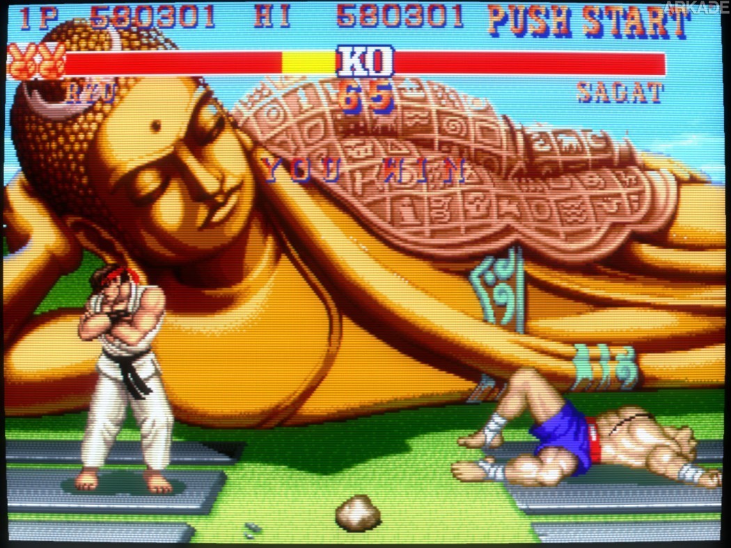 E se os cenários dos jogos de luta existissem no mundo real? Peraí, eles existem!