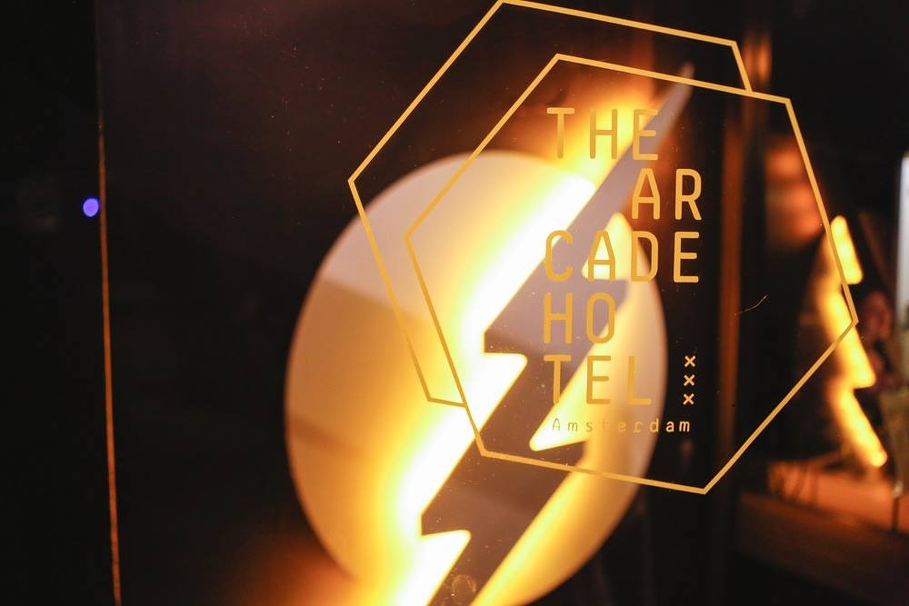 Abriu na Holanda o primeiro hotel dedicado a gamers do planeta!