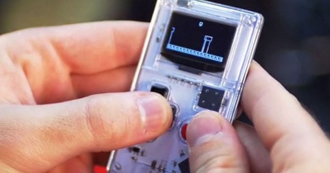 Conheça o Arduboy, um Game Boy open-source que permite que você faça e jogue seus próprios games