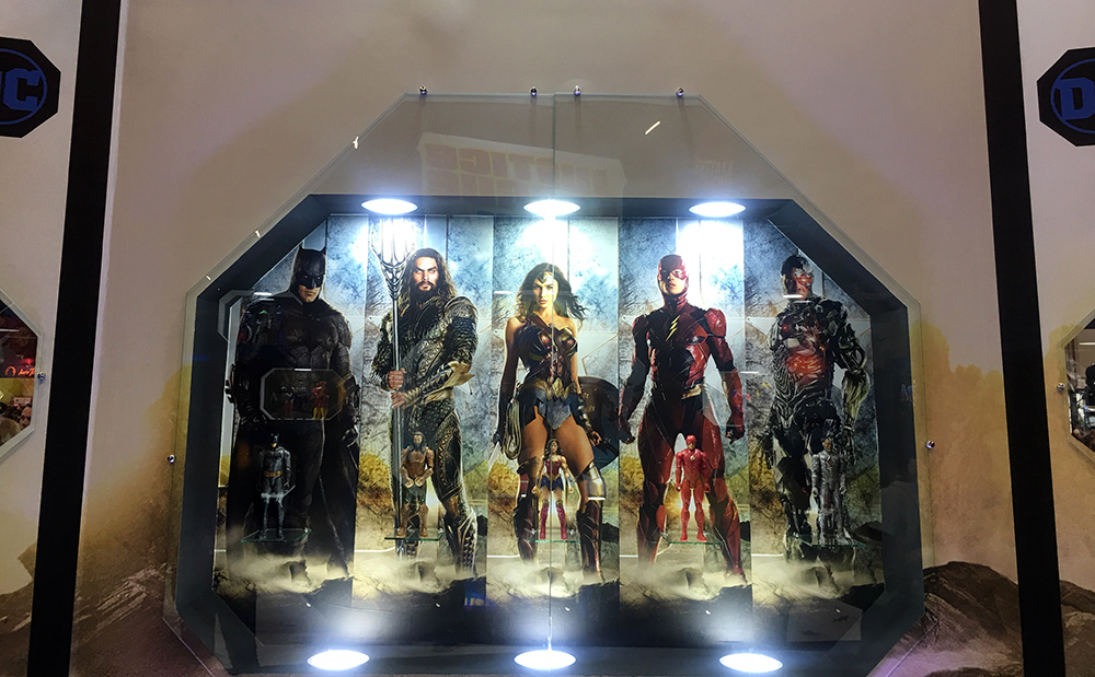 CCXP 2017 - Com a Liga da Justiça, Mattel trouxe alegria para adultos e crianças.