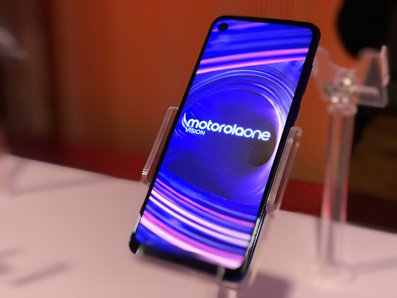Primeiras impressões com o Motorola One Vision, o smartphone com foco em câmera e tela