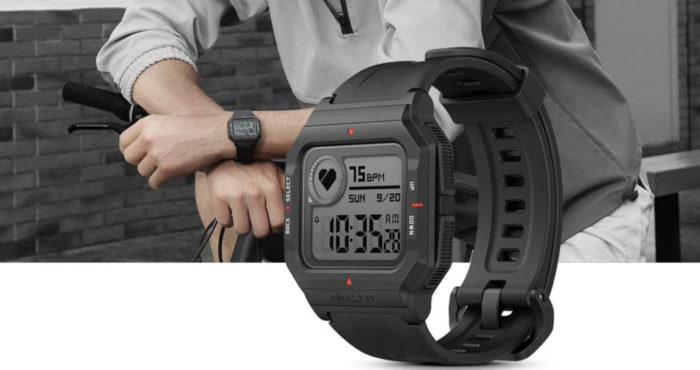 Conheça o Amazfit Neo, um smartwatch com cara de relógio dos anos 90