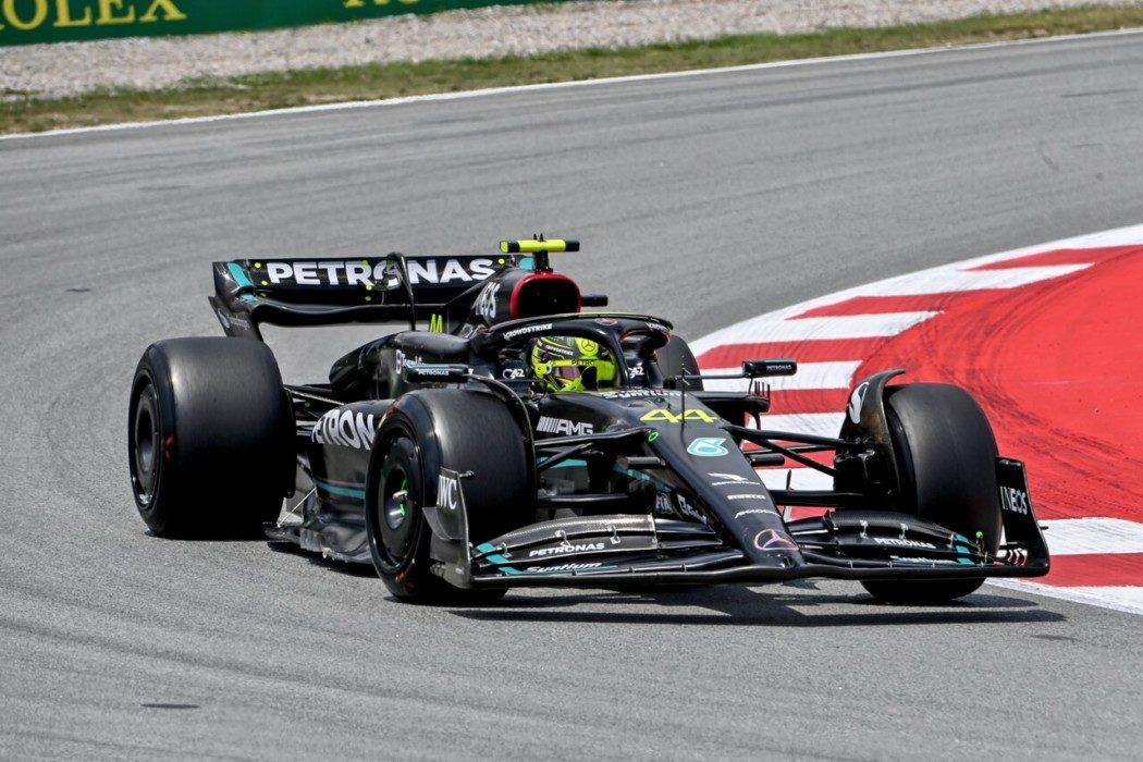 Fórmula 1 - Mercedes "renascem" no GP da Espanha, vencido por Verstappen