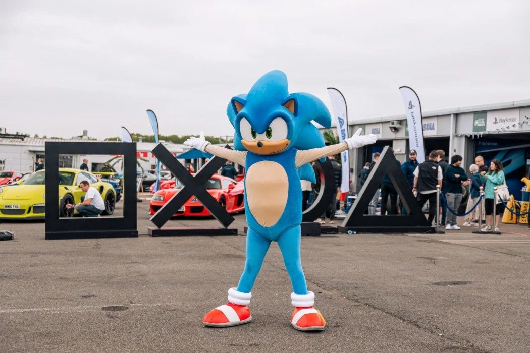 Evento de caridade em Donington Park reúne grandes nomes da velocidade dos games