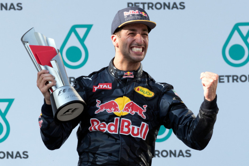 Daniel Ricciardo volta à Fórmula 1, desta vez pilotando uma Alpha Tauri