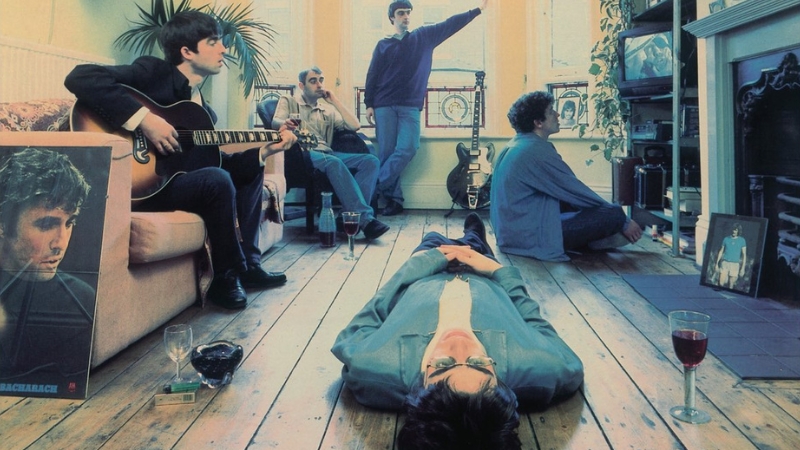Noel Gallagher diz que Oasis foi "uma banda punk com a melodia dos Beatles"