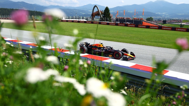 Fórmula 1 - Verstappen volta a sobrar e crava a pole na Áustria, casa da Red Bull