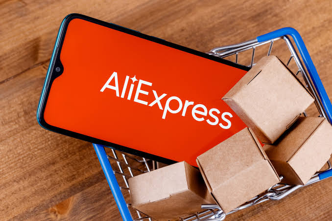 Estudo do AliExpress aponta que o brasileiro não aceita pagar mais do que 40% de alíquota em compras internacionais