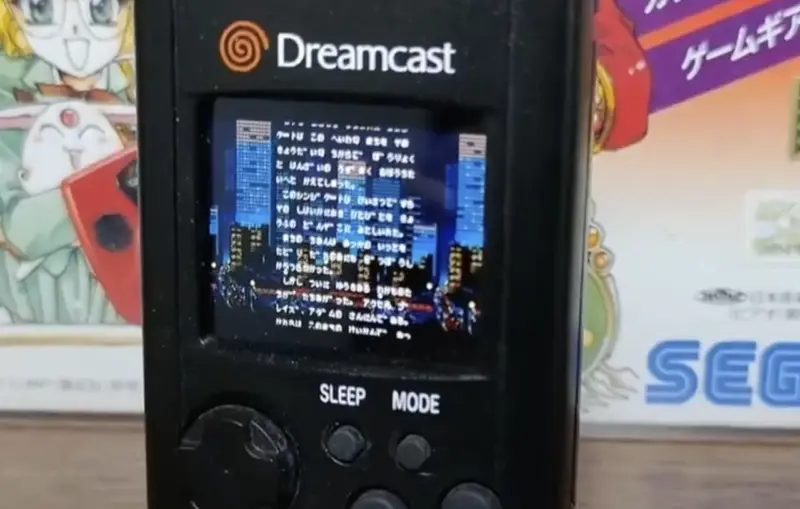 Conheça o VMU de Dreamcast que “aprendeu” a rodar jogos de Mega Drive