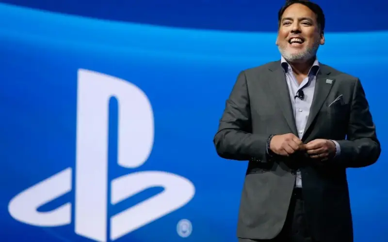 Para Shawn Layden, ex-PlayStation, jogos exclusivos podem estar se tornando insustentáveis