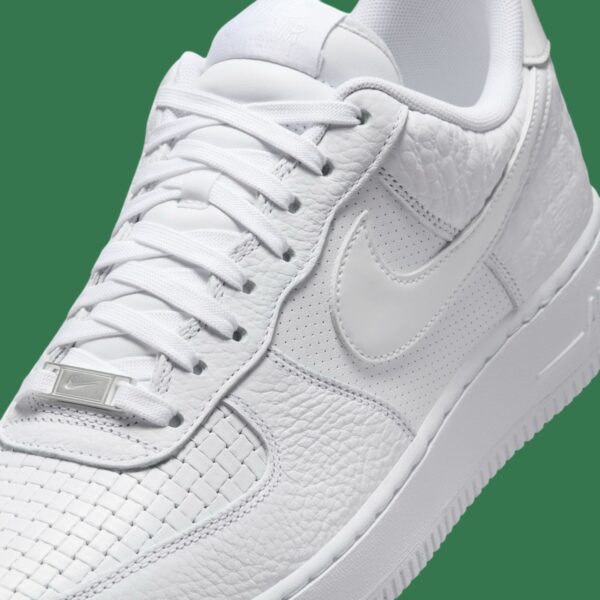 Nike apresenta seu novo Air Force 1 Low para 2025: todo branco, mas com estampas mistas