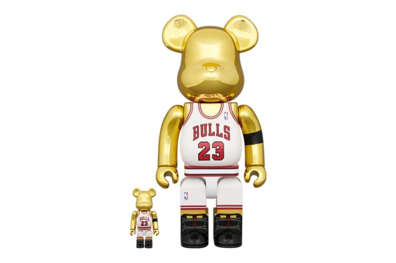 O primeiro título da NBA de Michael Jordan foi homenageado com um BE@RBRICK especial