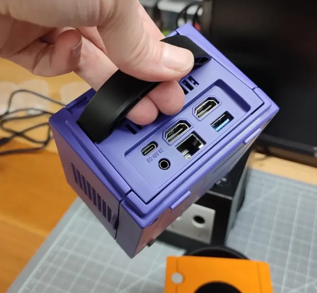 O GameCube ganhou a sua versão mini através do trabalho de um talentoso modder