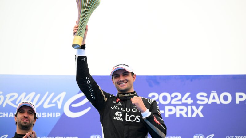 Formula E - Mitch Evans vai de último para primeiro em mais uma corrida quente no Brasil