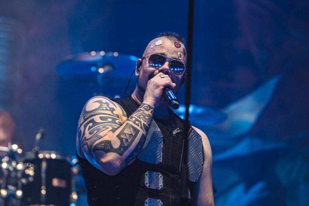 Bangers Open Air 2025 - Sabaton demora pra engatar, mas faz a cobra fumar em seu retorno ao Brasil