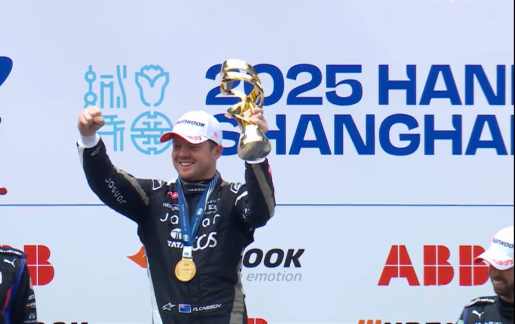 Fórmula E - Dobradinha da Penske e vitória de Cassidy são destaque no E-Prix de Xangai
