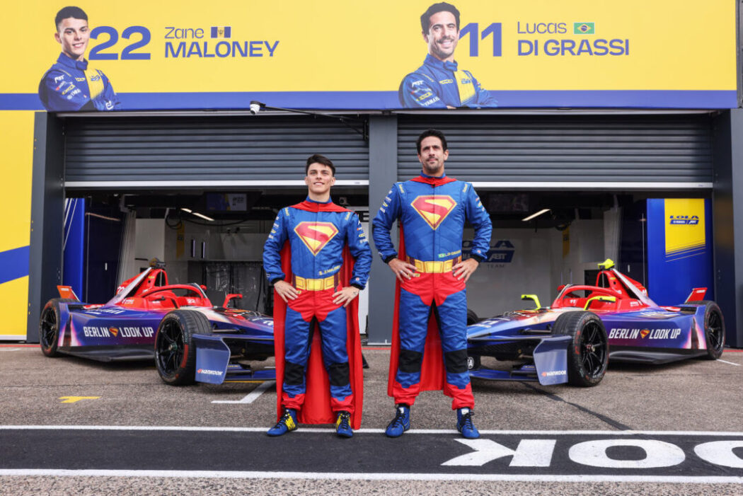 Fórmula E - A Lola está correndo o E-Prix de Berlim 2025 com pintura especial do Superman