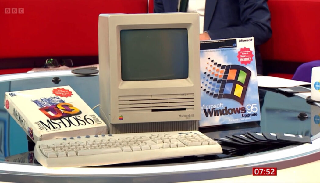 A BBC “dobrou a aposta” e desta vez colocou um Mac de 1987 em matéria sobre o Windows 95