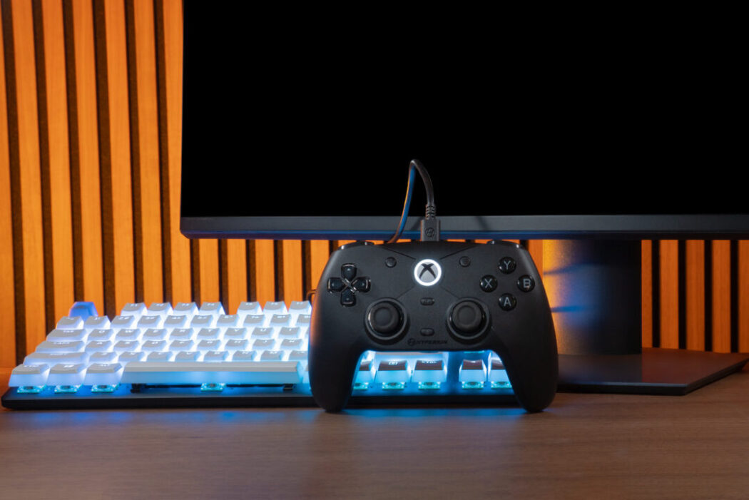 Hyperkin lança pré-venda do controle The Competitor, feito para jogadores de Xbox e PC