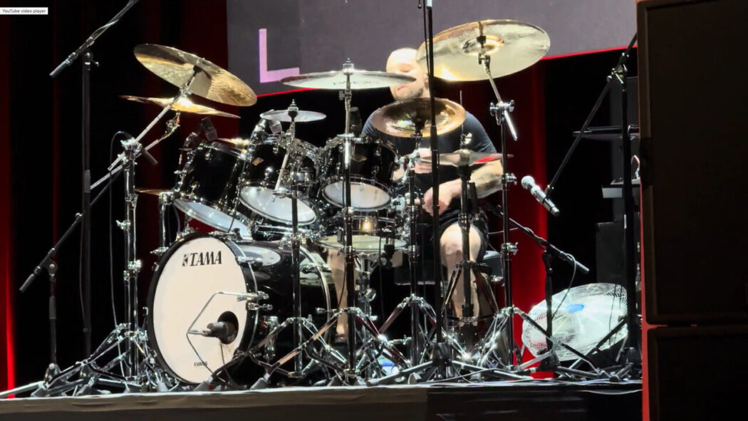Eloy Casagrande marcou presença no The UK Drum Show, evento dedicado à bateria e percussão em Liverpool