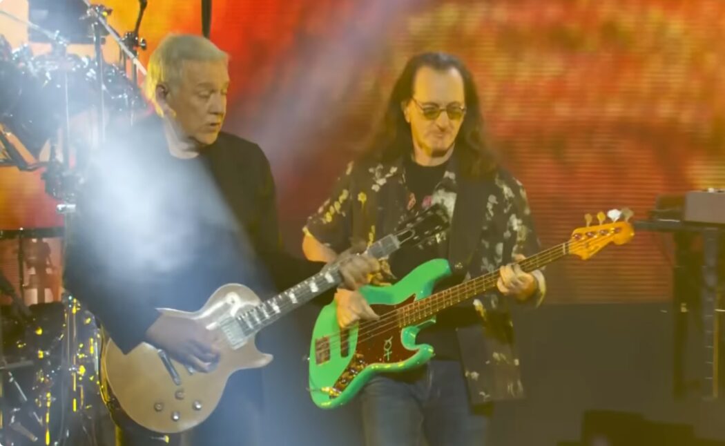 Geddy Lee e Alex Lifeson falaram sobre a volta aos palcos um mês antes do retorno surpresa do Rush