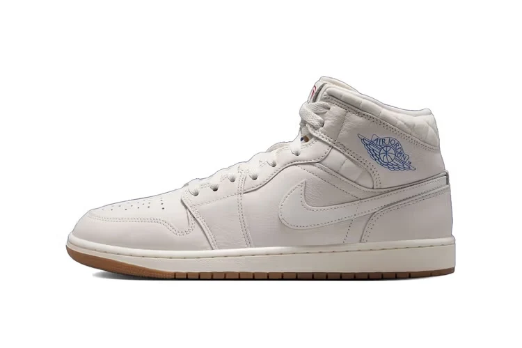 O Air Jordan 1 Mid Brazil Football é mais um lançamento Jordan Brand com alma de futebol brasileiro para a Copa