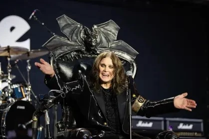 Trono de Ozzy Osbourne do show final do Black Sabbath será exposto no museu de Birmingham a partir de julho