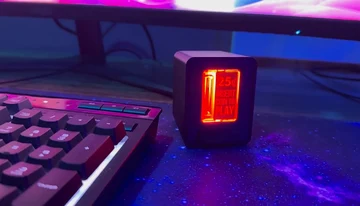 Chronic Concepts lançou um mini fliperama de bolso que inicia o game quando você “coloca uma moeda” nele