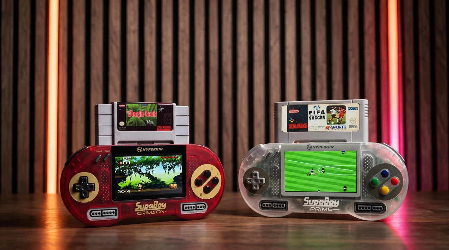 Hyperkin apresenta o SupaBoy Crismon e o SupaBoy Prime, seus dois novos modelos de Super Nintendo portátil