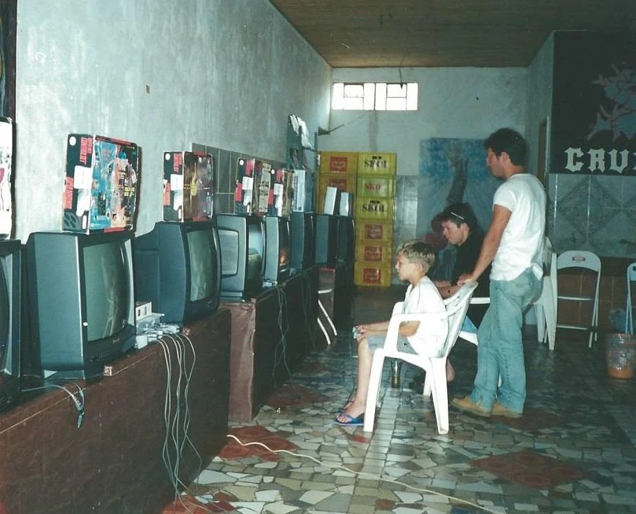 Locadora do Paraná completa 32 anos de portas abertas e conta parte da história do “Brasil gamer” que não aparece tanto, mas existe