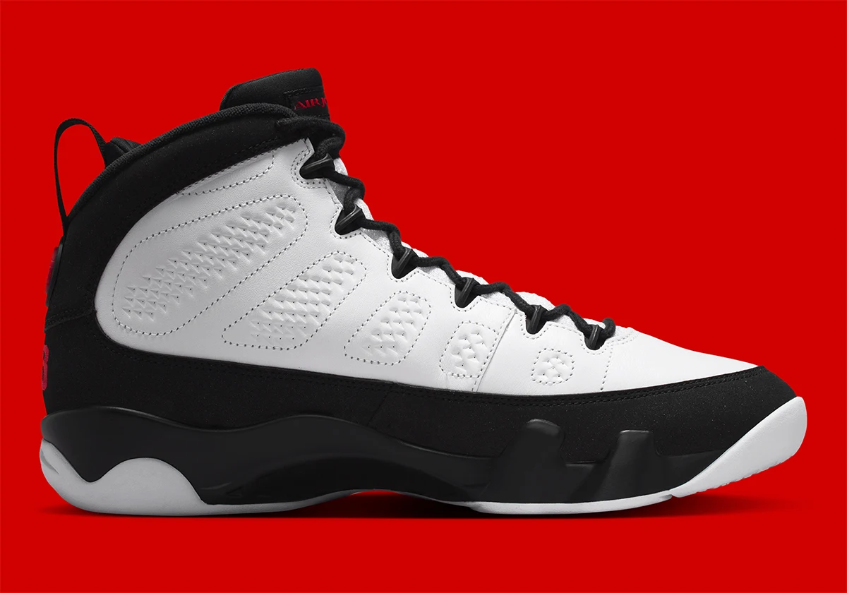O Air Jordan 9 “Space Jam” chegou às lojas para celebrar os 30 anos do clássico filme de Michael Jordan e os Looney Tunes (imagem 3)