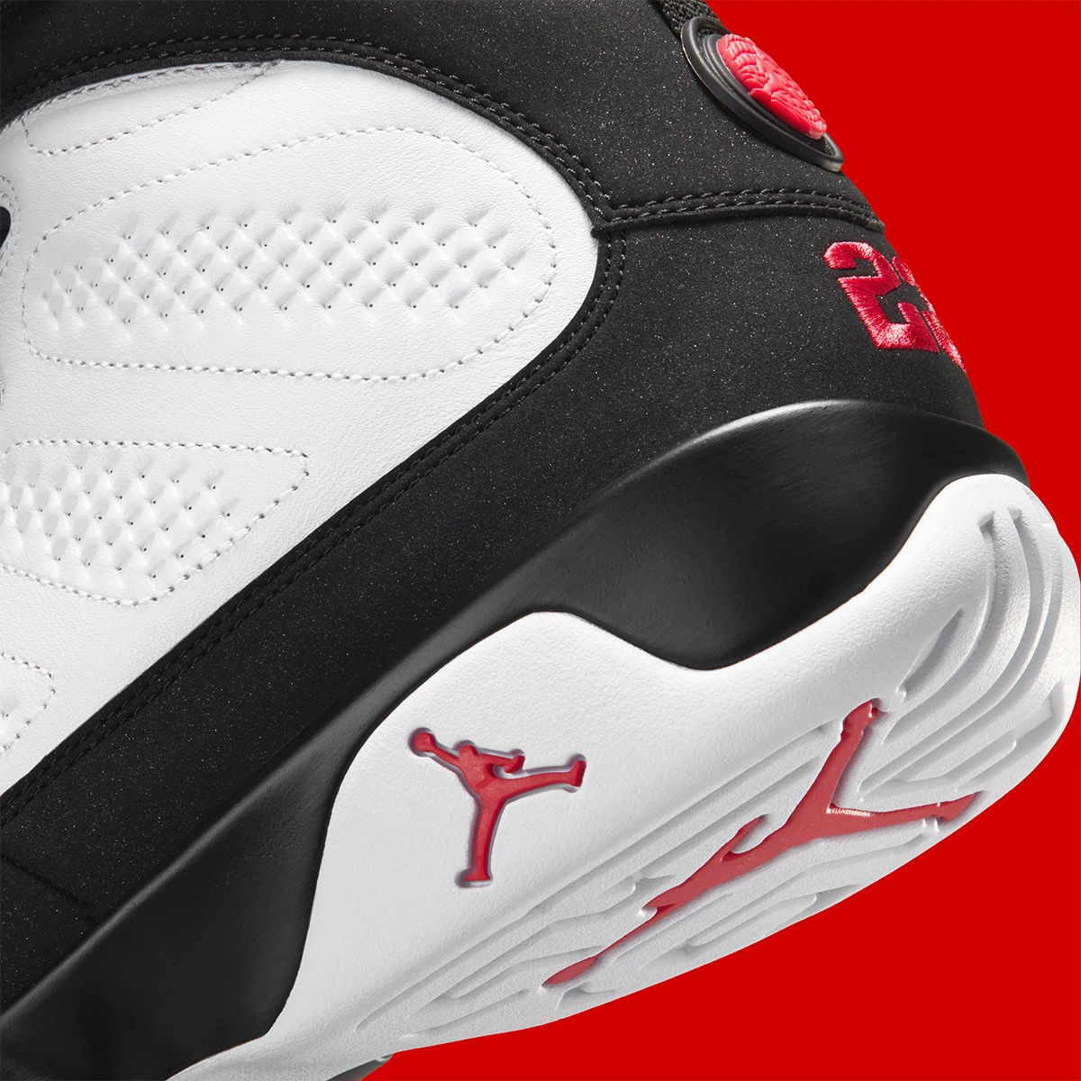 O Air Jordan 9 “Space Jam” chegou às lojas para celebrar os 30 anos do clássico filme de Michael Jordan e os Looney Tunes (imagem 8)
