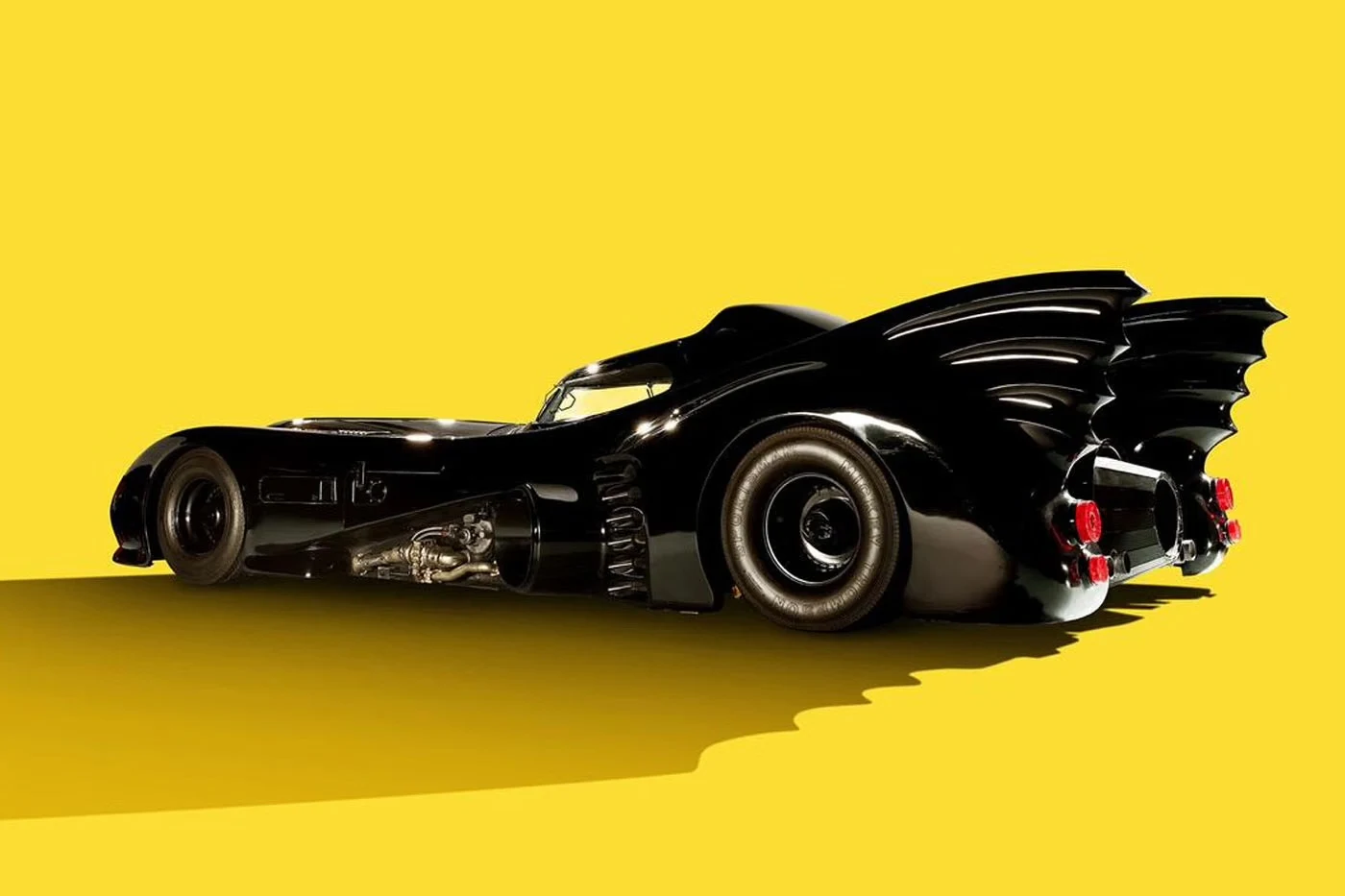 O Batmóvel original de Batman: O Retorno vai à leilão, com expectativa de ser o carro de cinema mais caro a ser vendido em leilões (imagem 4)