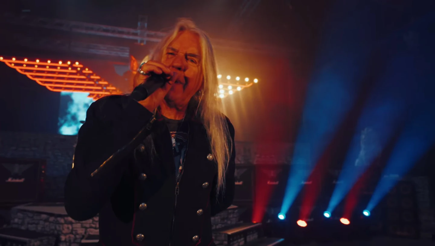 Saxon lança Gods of Thunder, confirma 25º álbum para janeiro de 2027 e revela temas de Anne Boleyn, Medusa e Guerra Fria