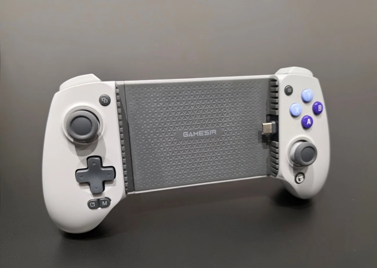 Tec Toy começa a vender no Brasil o controle para smartphones G8 da Gamesir, através de sua marca Zeenix