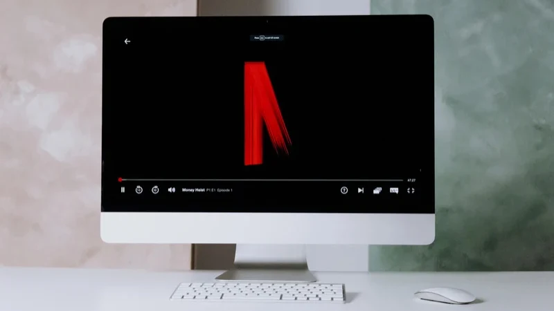 Netflix corta 1.000 vagas, cerca de 6% das seu quadro, em meio a um cenário de potencial perda de fôlego