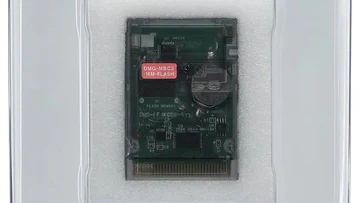 Cartucho de desenvolvimento de Pokémon Red Version está em leilão e já passou os US$ 40 mil em lances