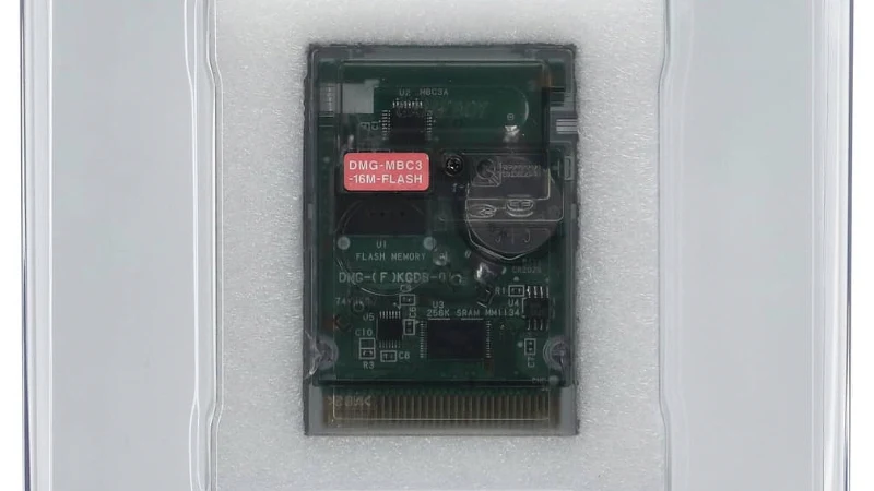 Cartucho de desenvolvimento de Pokémon Red Version está em leilão e já passou os US$ 40 mil em lances