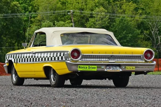 Ford Galaxie 1963 inspirado em Crazy Taxi, do YouTuber Mr. Regular, vai a leilão sem preço mínimo e termina nesta sexta (imagem 3)