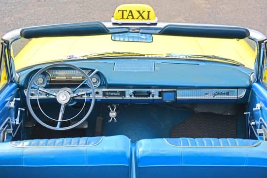 Ford Galaxie 1963 inspirado em Crazy Taxi, do YouTuber Mr. Regular, vai a leilão sem preço mínimo e termina nesta sexta (imagem 5)