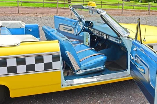 Ford Galaxie 1963 inspirado em Crazy Taxi, do YouTuber Mr. Regular, vai a leilão sem preço mínimo e termina nesta sexta (imagem 7)