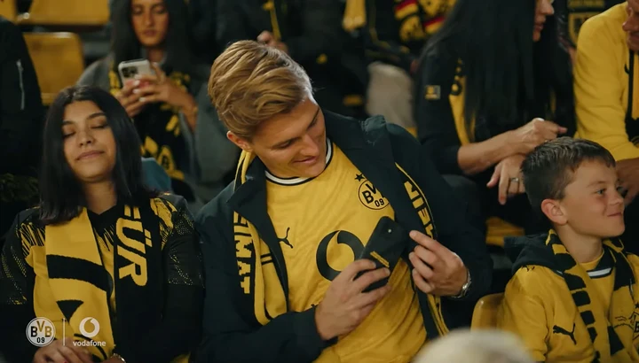 Borussia Dortmund lança o “fan mode” no app do clube, onde o torcedor que deixa o celular desligado durante os jogos ganha pontos e benefícios