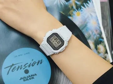 Casio listou três novos relógios da linha Baby-G, com inspirações no movimento grunge dos anos 90 (imagem 3)