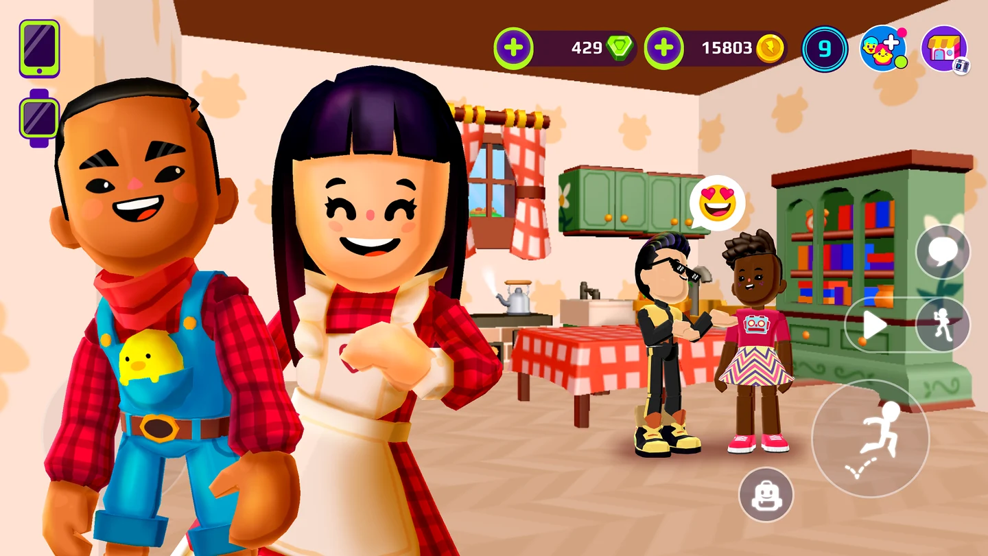 Avatares sorridentes numa cozinha decorada com toalha xadrez, armários verdes e estante de livros, enquanto dois amigos conversam ao fundo